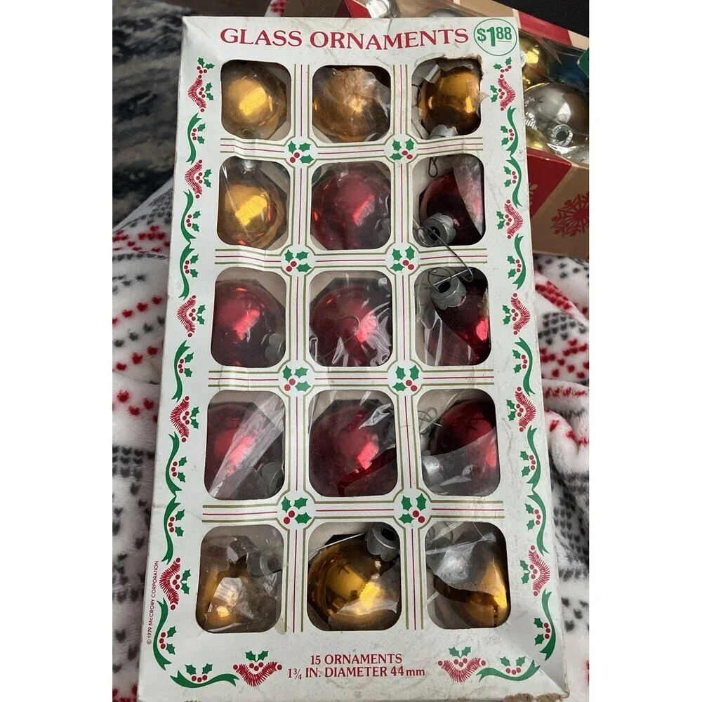 1979 McRORY 15 Vintage Various Round Christmas🎄1.75”Ornaments Mixed Colors USA